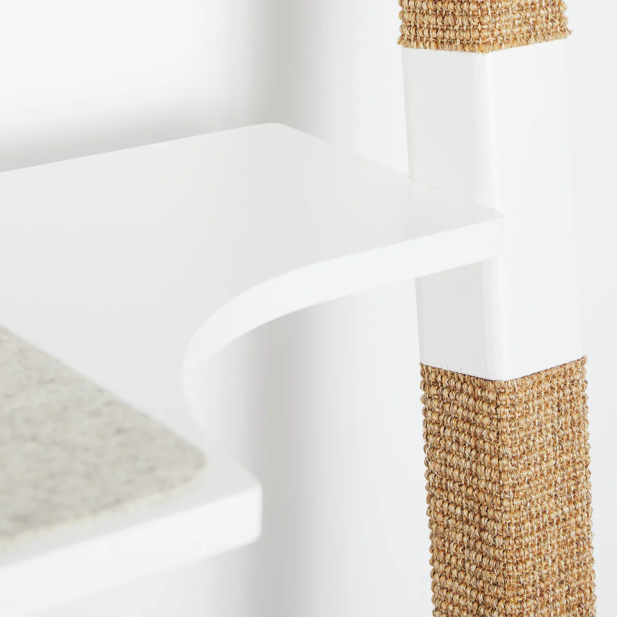 H1 Blanc– Arbre à chat design