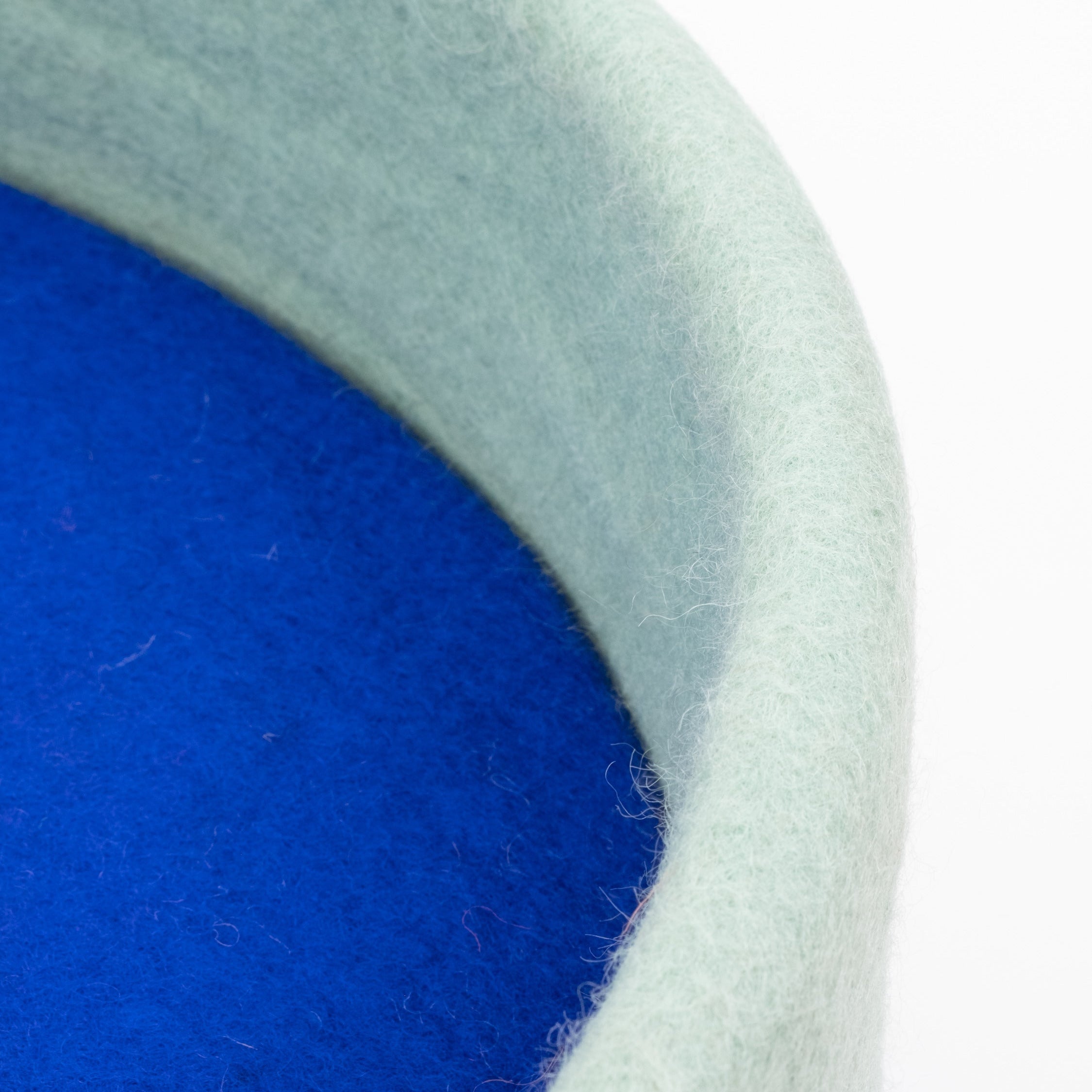 Fine – Panier pour Chat en Laine Feutrée