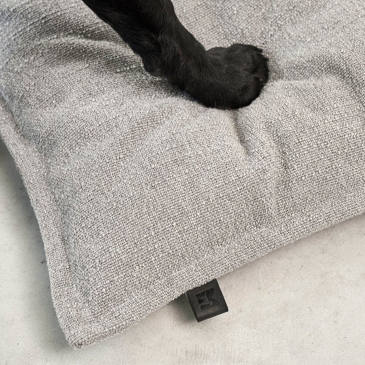 Coussin élégant pour chien Campo – coloris contemporain