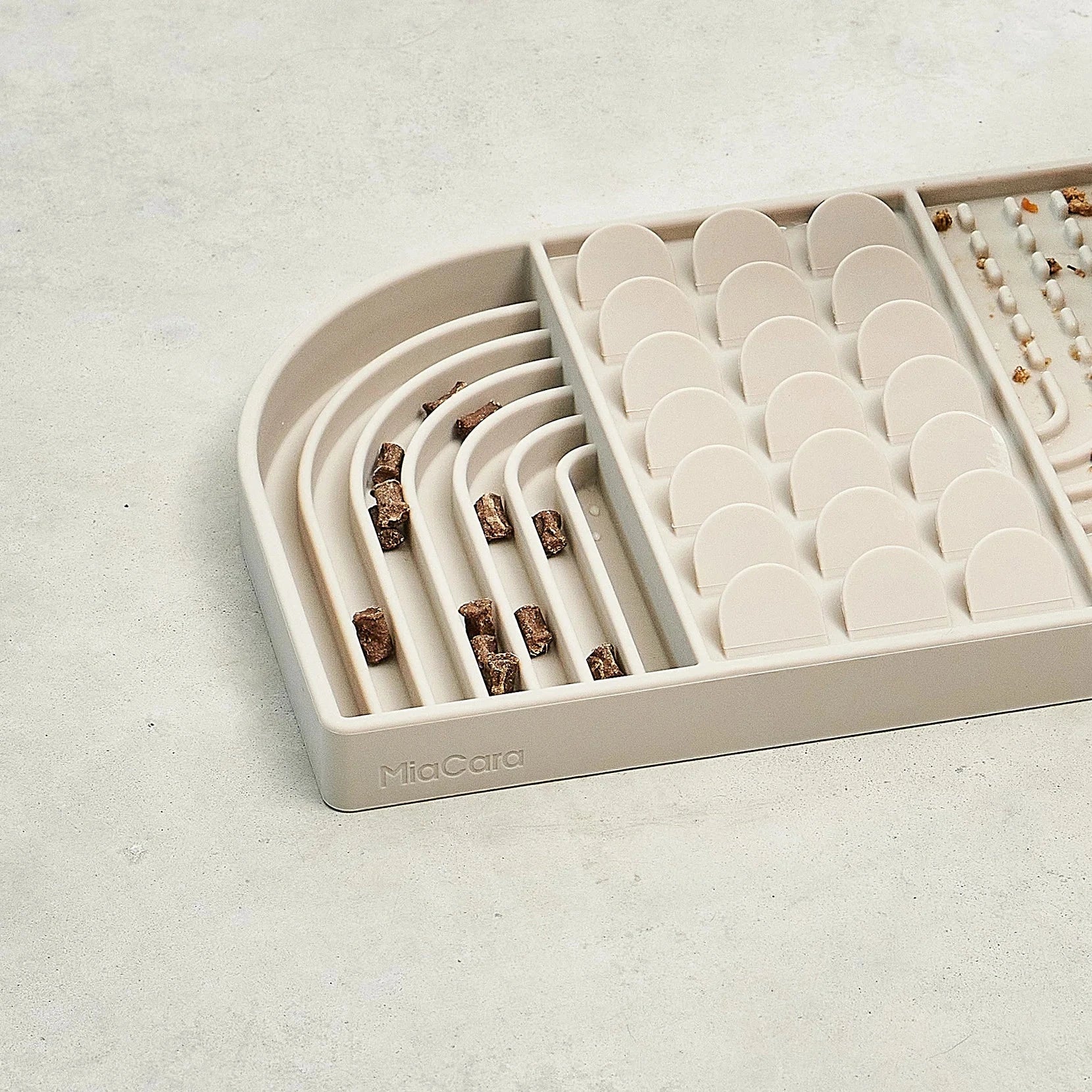 Aperitivo – Tapis d’activité design pour chat